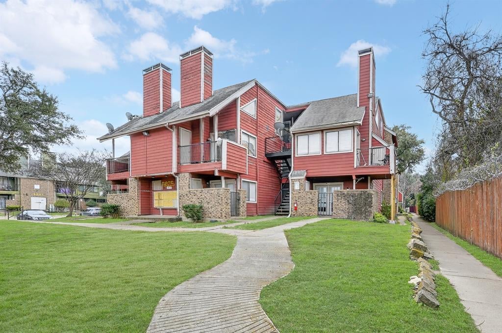 9825 Walnut Street 306, Dallas