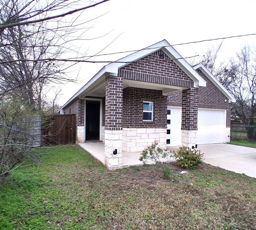 1212 S Rockwall Avenue, Terrell