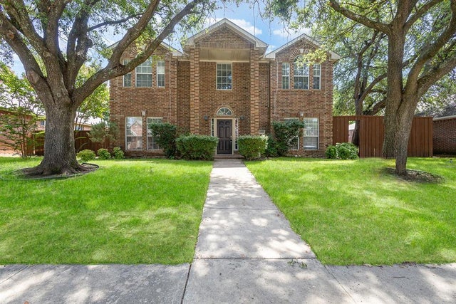 5400 Belle Chasse Lane, Frisco