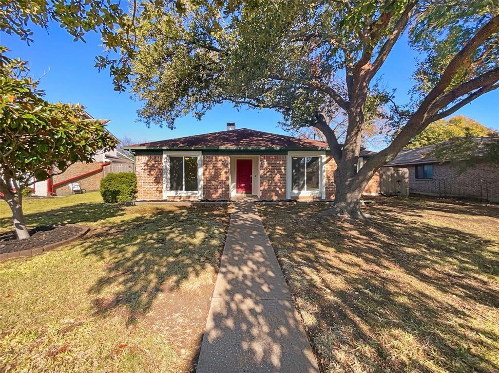 1127 Southwestern Drive, Richardson