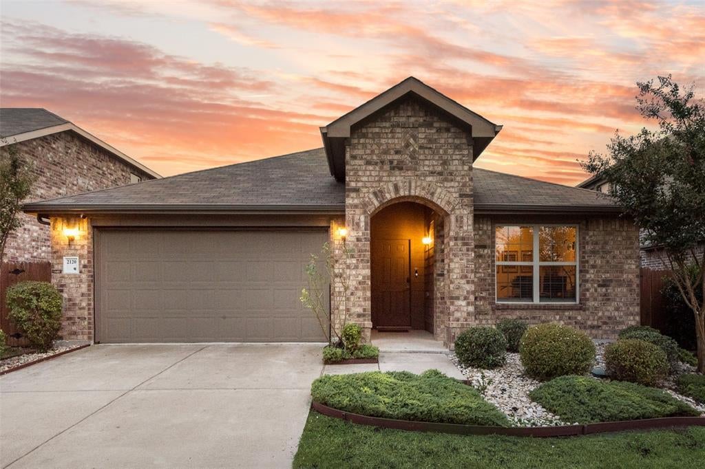 2120 Blakehill Drive, Forney