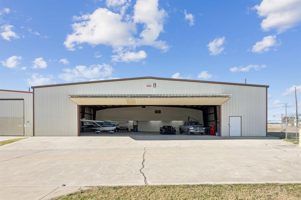 930 Aviator Drive, Fort Worth