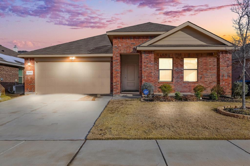 3052 Manu Street, Fort Worth