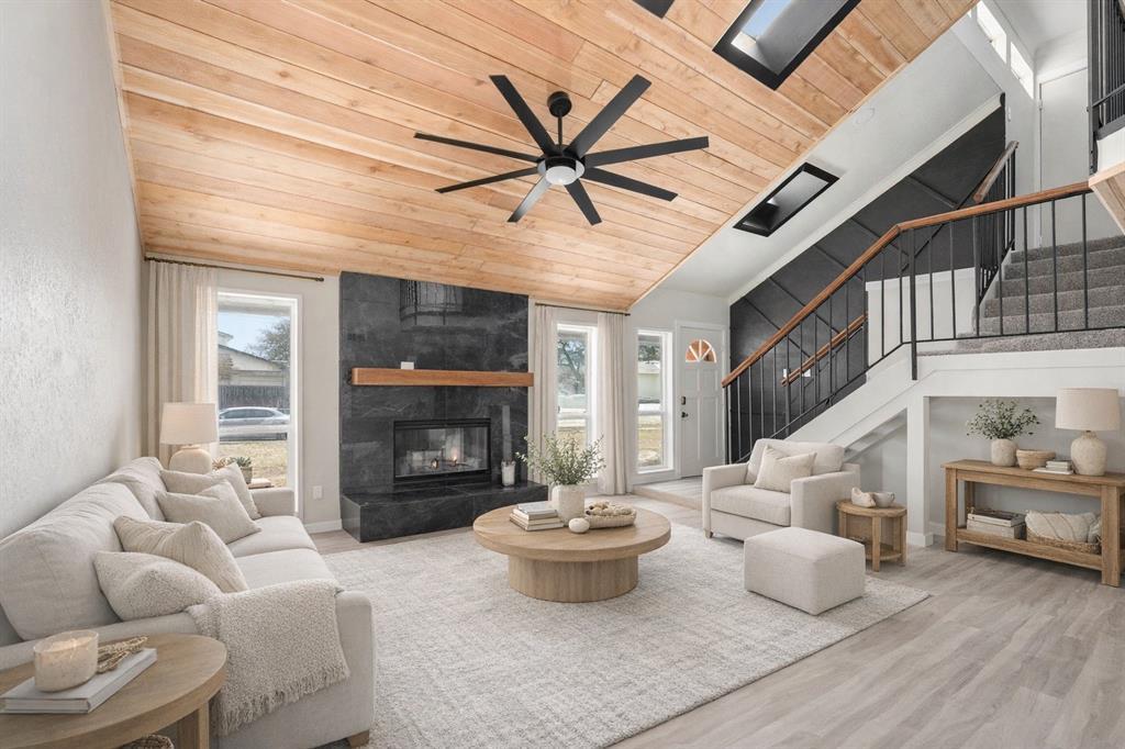 1302 Westwood Drive, Lewisville