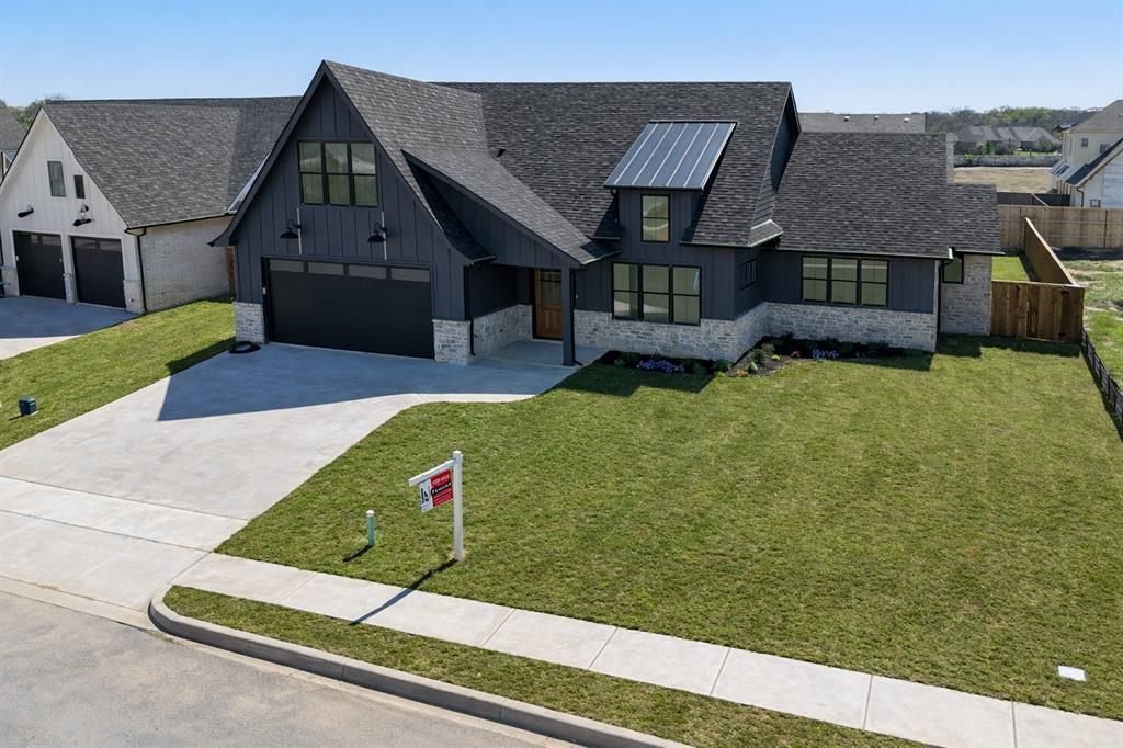 2029 Nichole Boulevard, Pottsboro