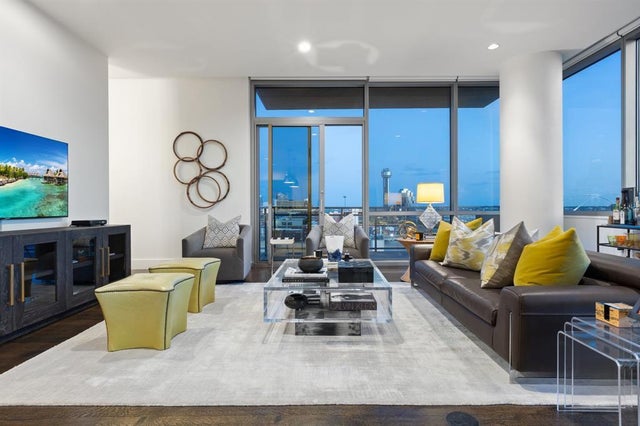 2200 Victory Avenue 1105, Dallas