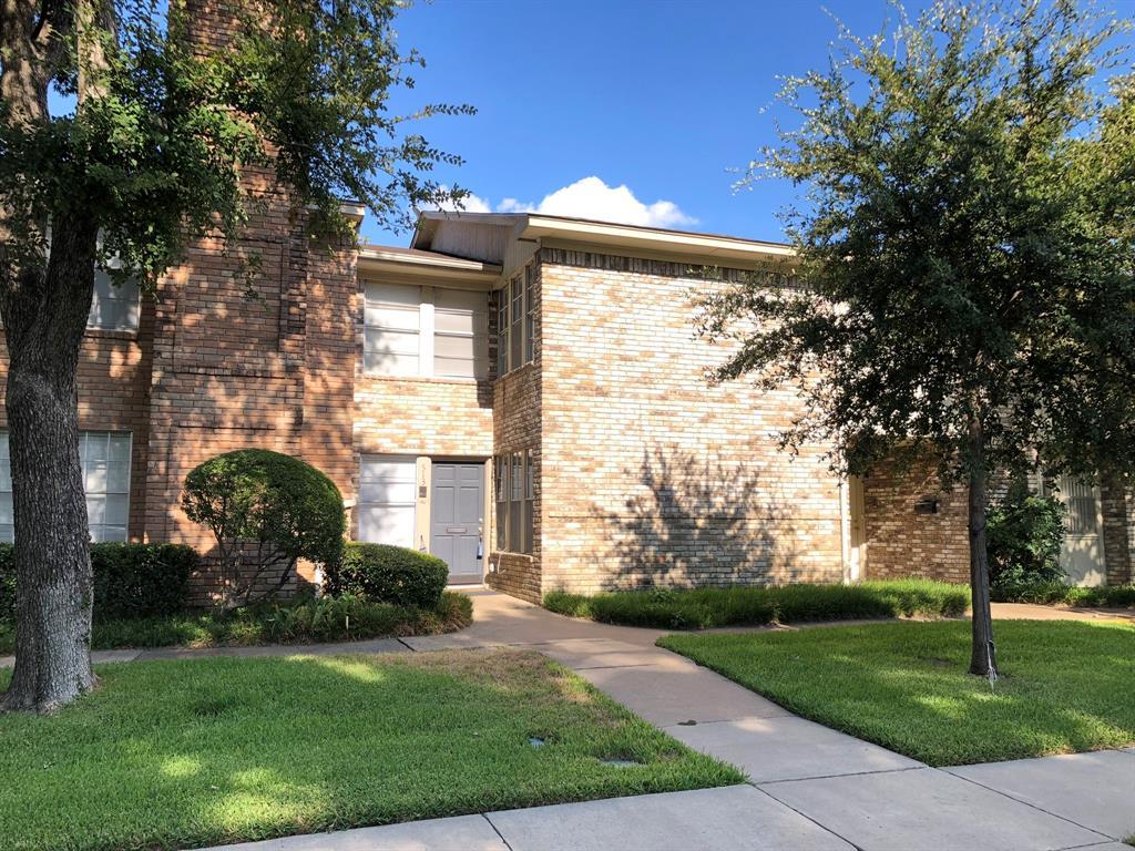 513 Towne House Lane, Richardson