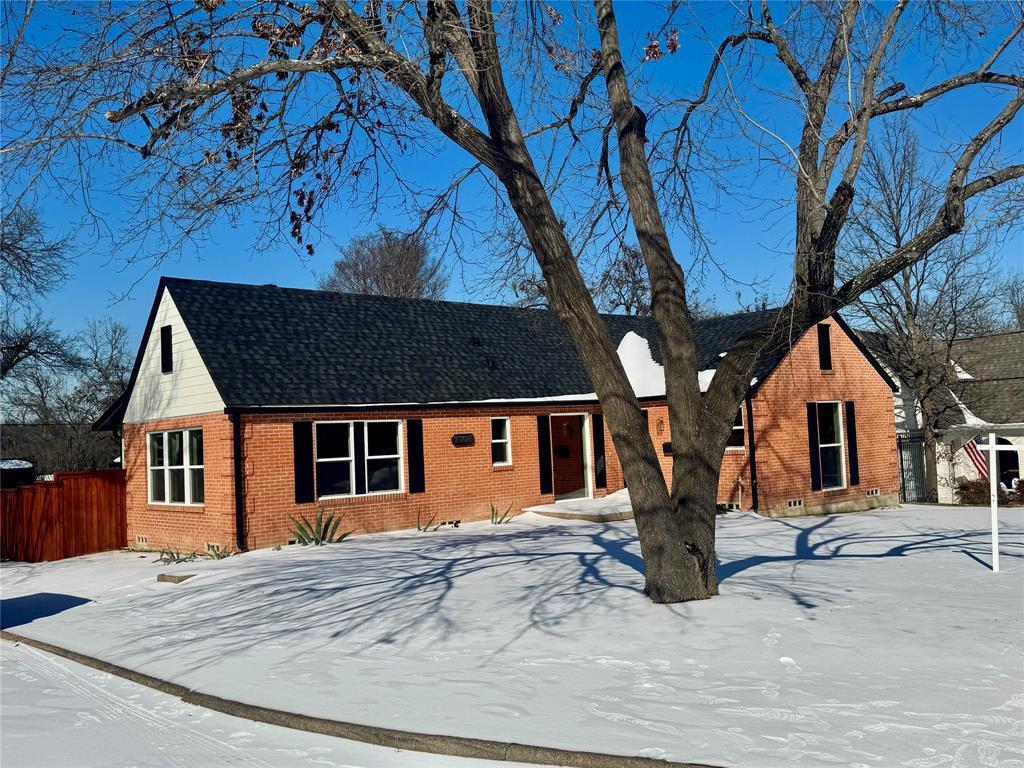 7003 Lindsley Avenue, Dallas