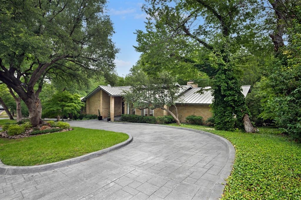 2005 Indian Creek Drive, Westover Hills