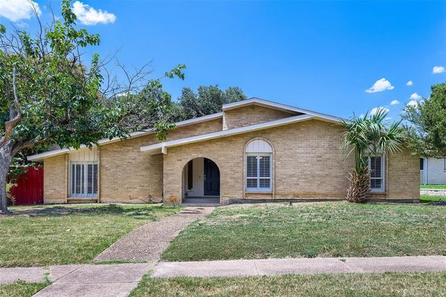 6639 Roundrock Road, Dallas