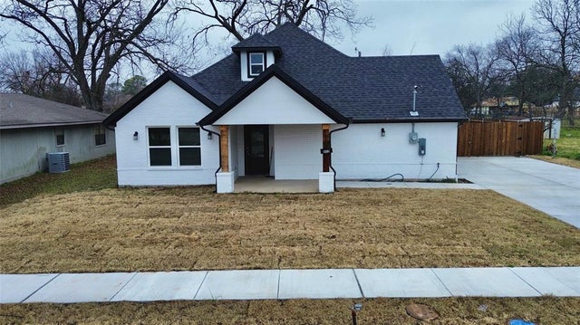 802 S Medora Street, Terrell