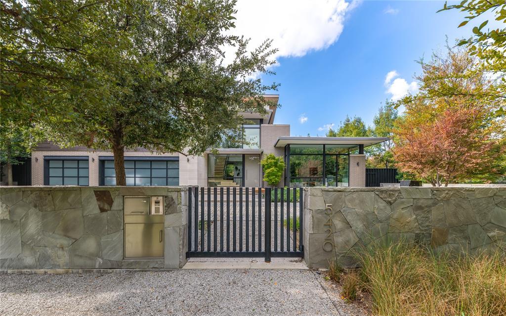5420 Surrey Circle, Dallas