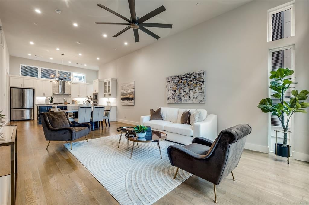 3200 Ross Avenue 40, Dallas