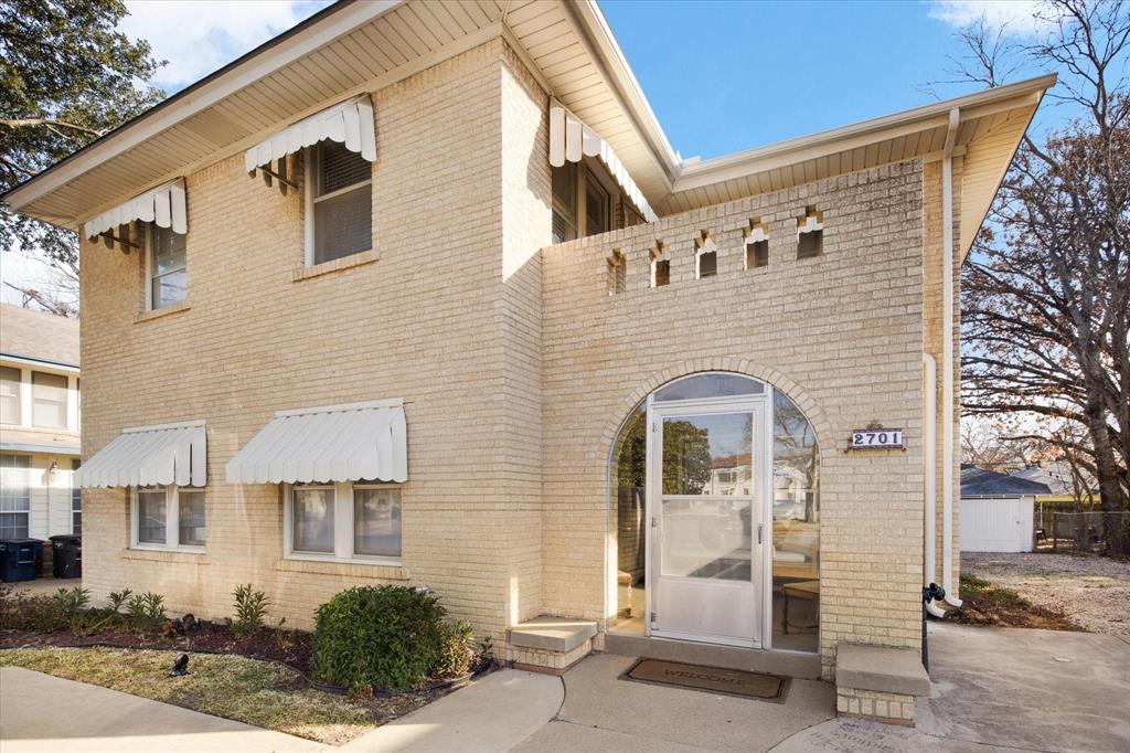 2701 S University Drive, Fort Worth