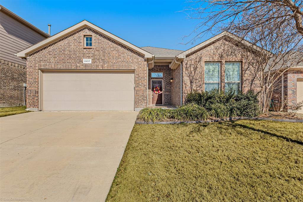 2457 Clay Creek Lane, Fort Worth