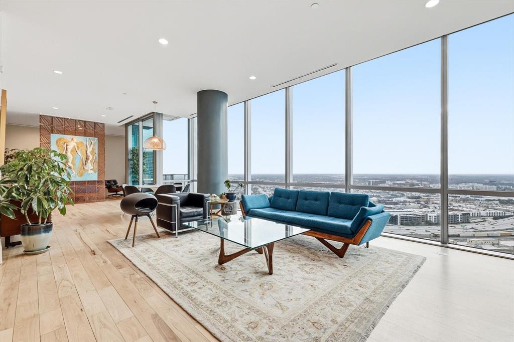 1301 Throckmorton Street 2705, Fort Worth