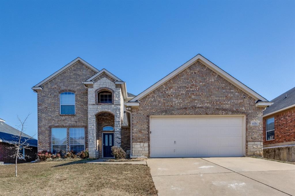 1121 Hidden Glen Court, Burleson