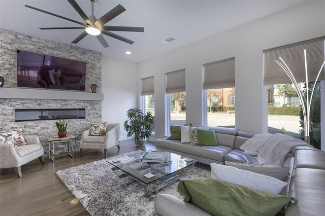 1578 E Cityline Drive, Richardson