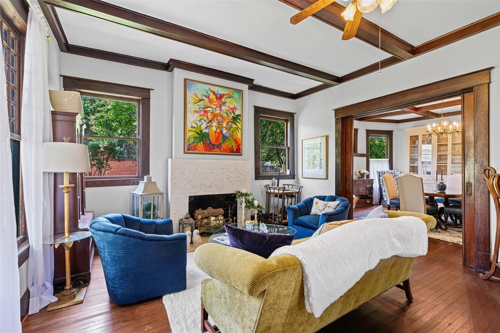 4606 E Side Avenue, Dallas