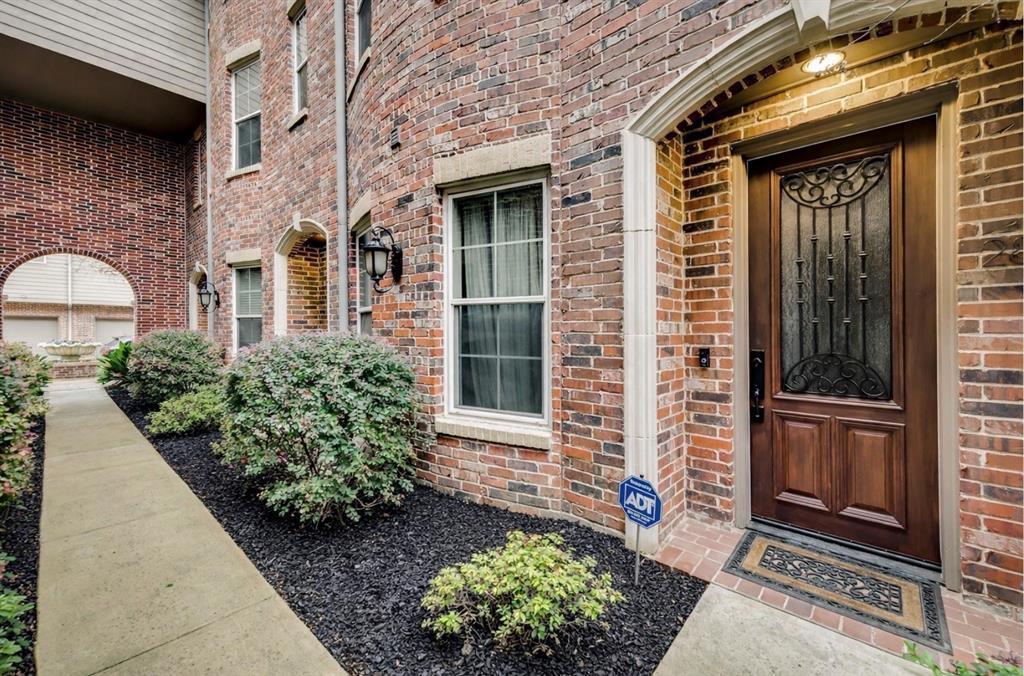 3200 Ross Avenue 28, Dallas