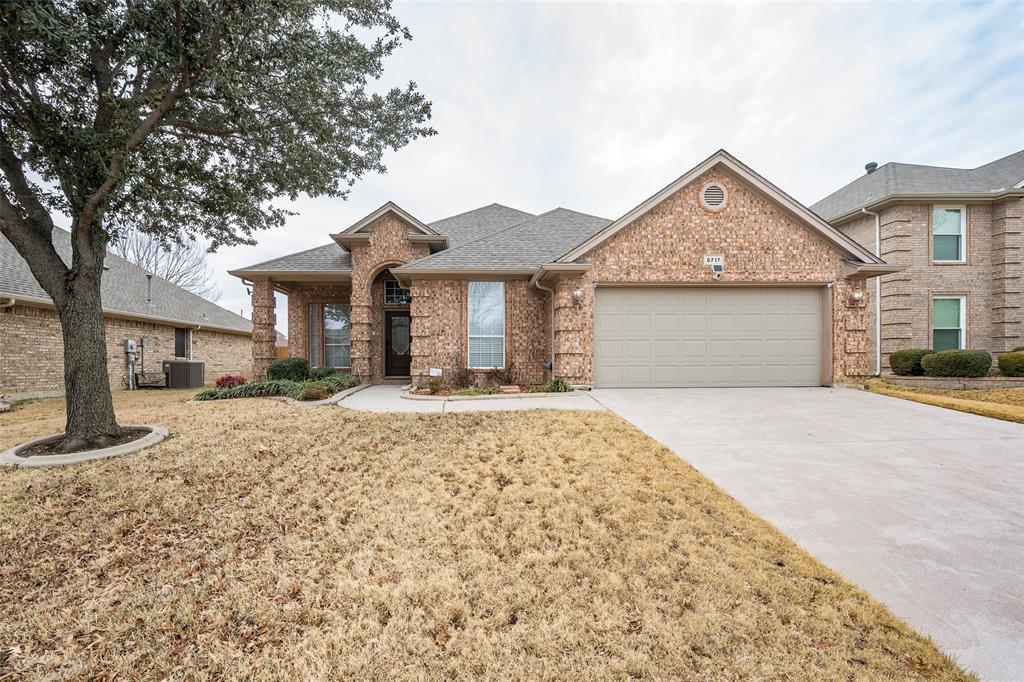 5717 Searcy Drive, Fort Worth