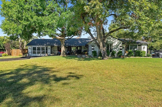 9207 Angora Street, Dallas