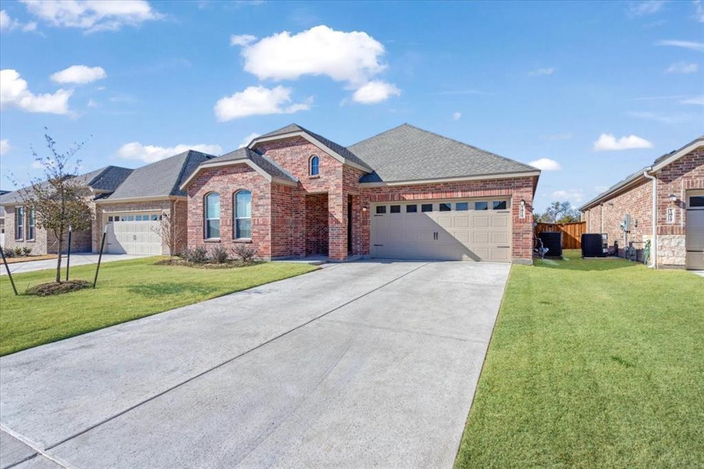 1413 Sandpebble Drive, Anna