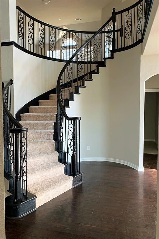 106 Laurel Oak Drive, Red Oak