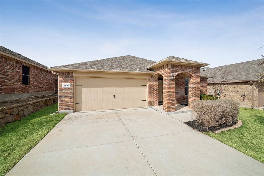 8417 Muddy Creek Drive, Fort Worth