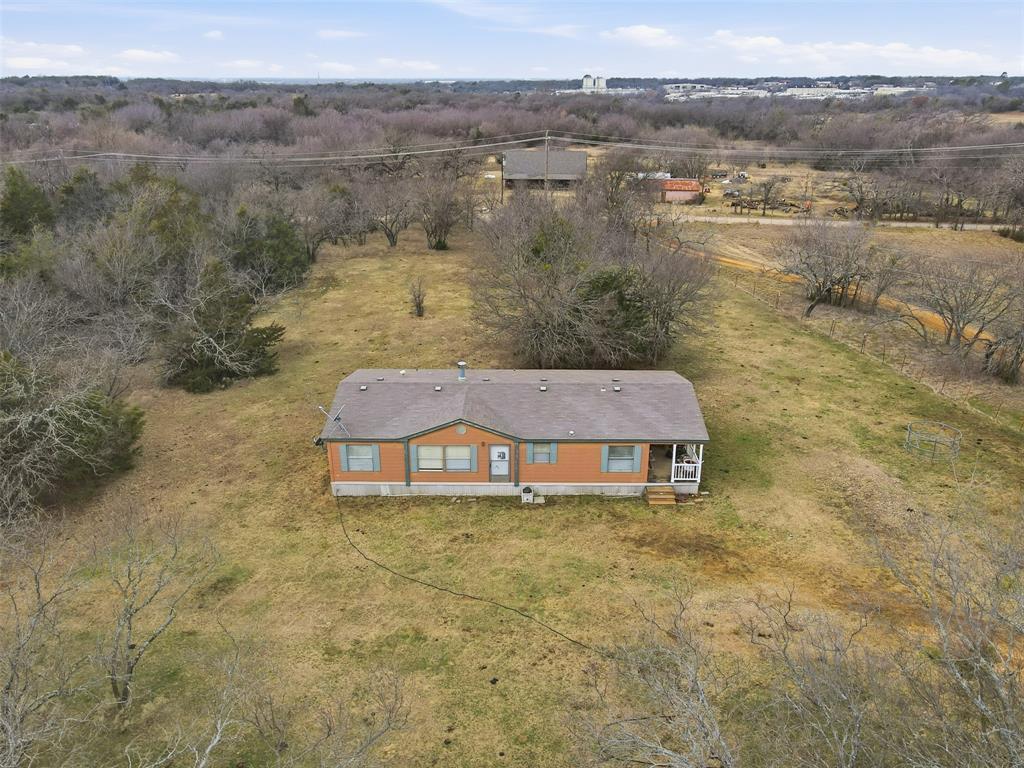 833 County Road 426, Cleburne