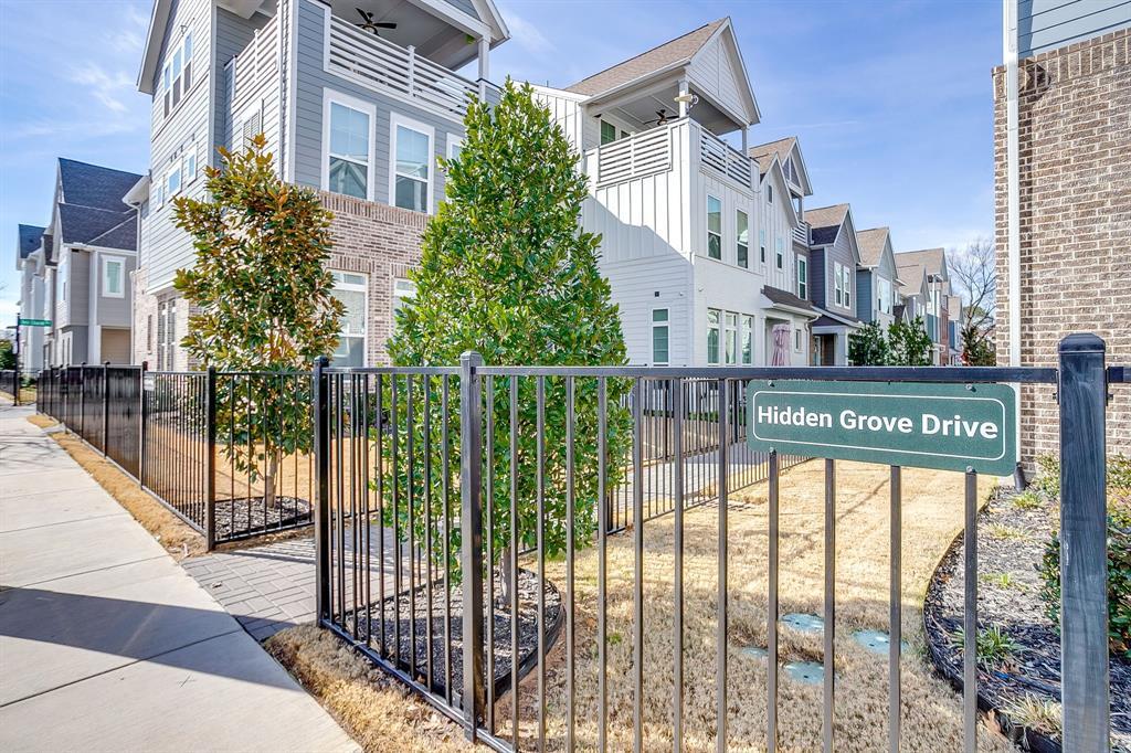 4913 Hidden Grove Drive, Fort Worth