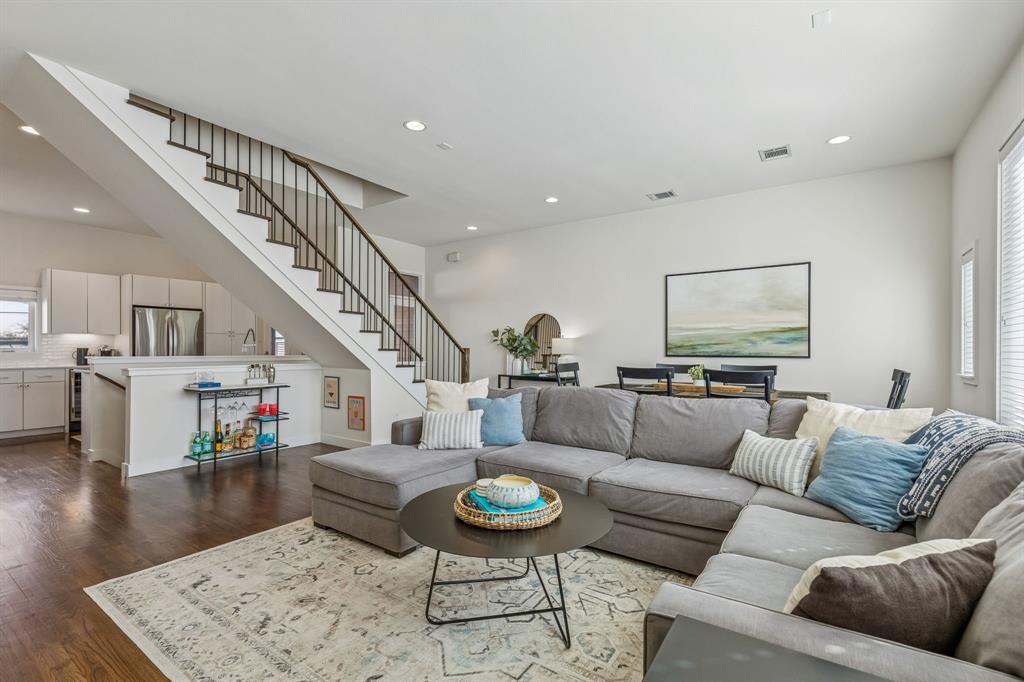 4976 Flitwick Court, Dallas