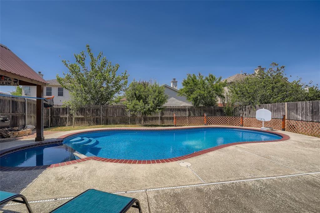 3240 Roddy Drive, Fort Worth