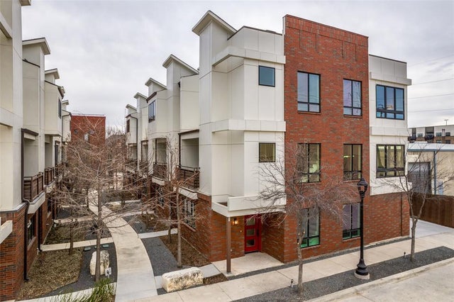 337 College Avenue, Fort Worth