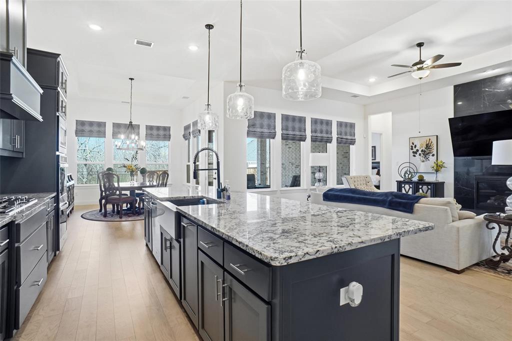 297 Waters Edge Drive, Argyle