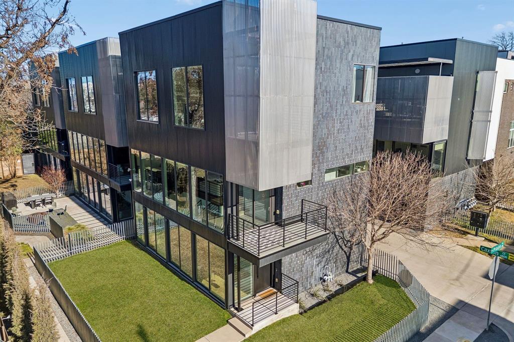 4805 Caxton Court, Dallas