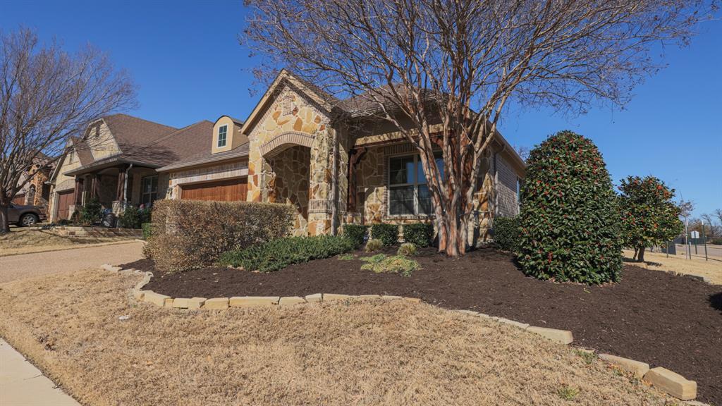 3017 Bella Lago Drive, Denton