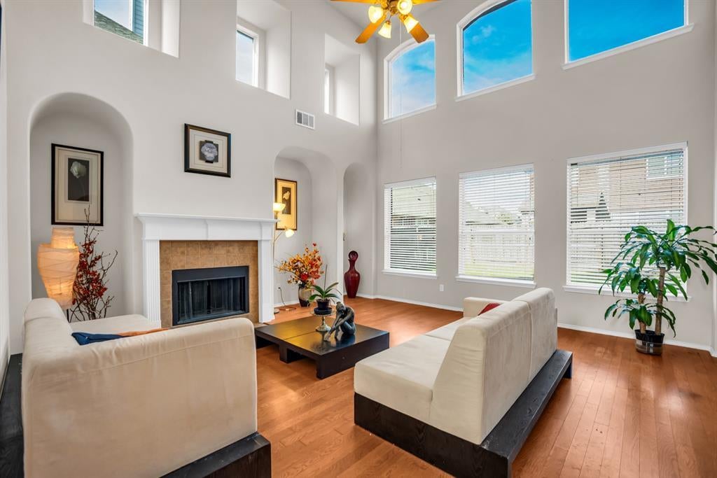 2228 Sparrow Hawk Court, Grand Prairie