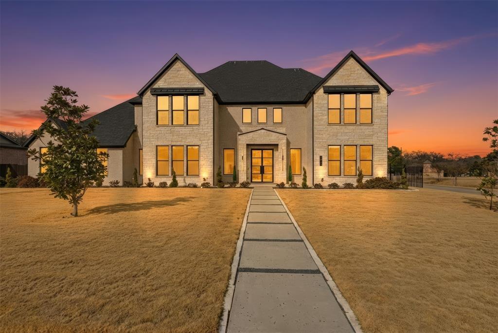 1423 Hawthorne Lane, Keller