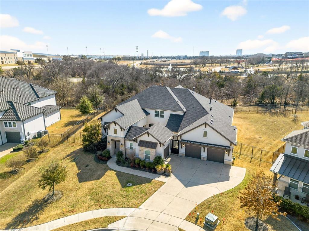 2105 Foxborough Trail, Flower Mound