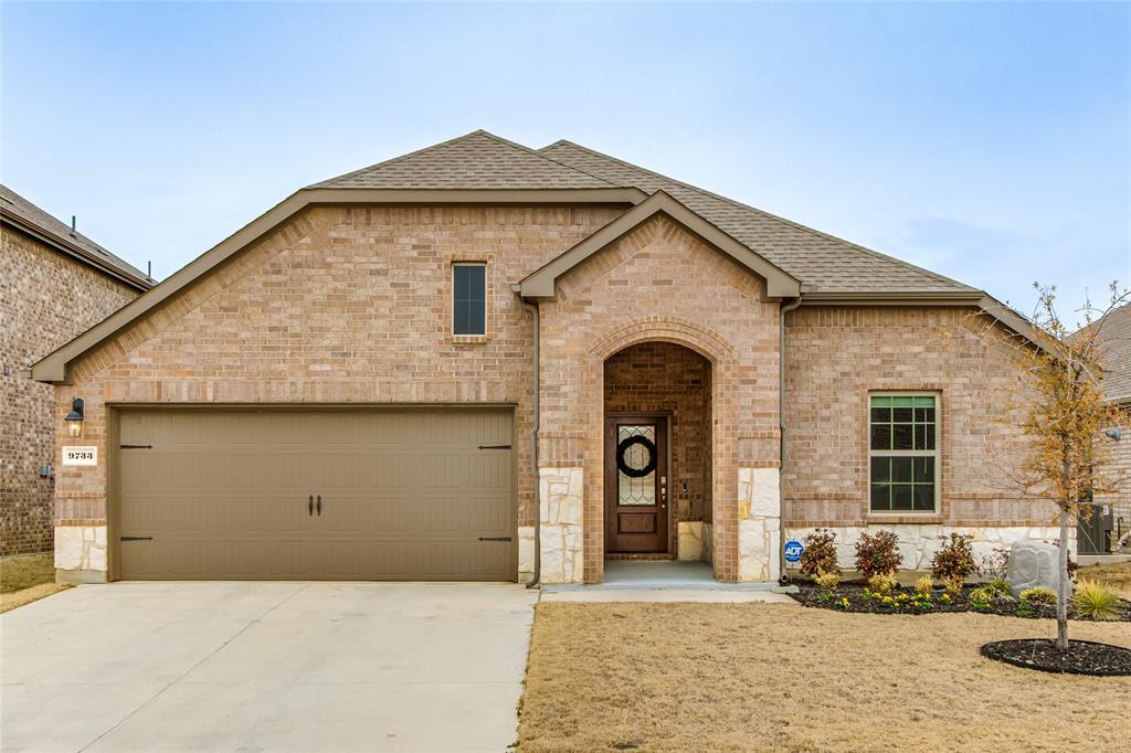 9733 Quail Pointe Road, Aubrey