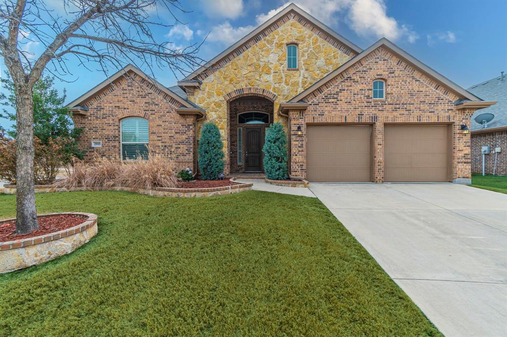 2935 Salina Drive, Grand Prairie