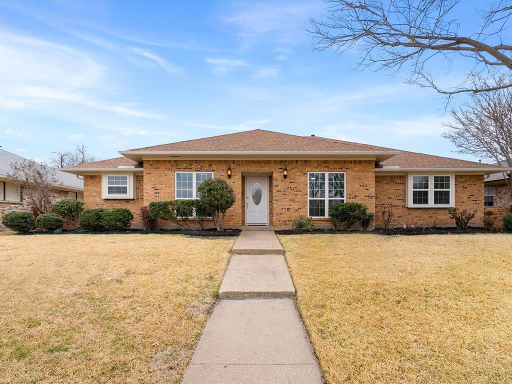 1915 Chesham Drive, Carrollton