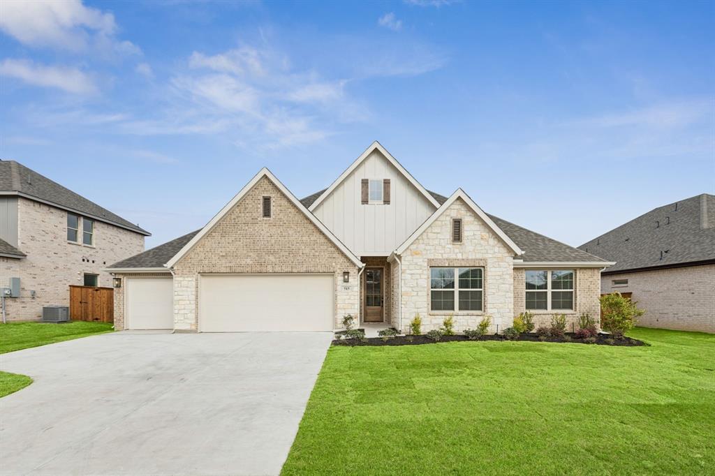 515 Blackwater Trail, Waxahachie
