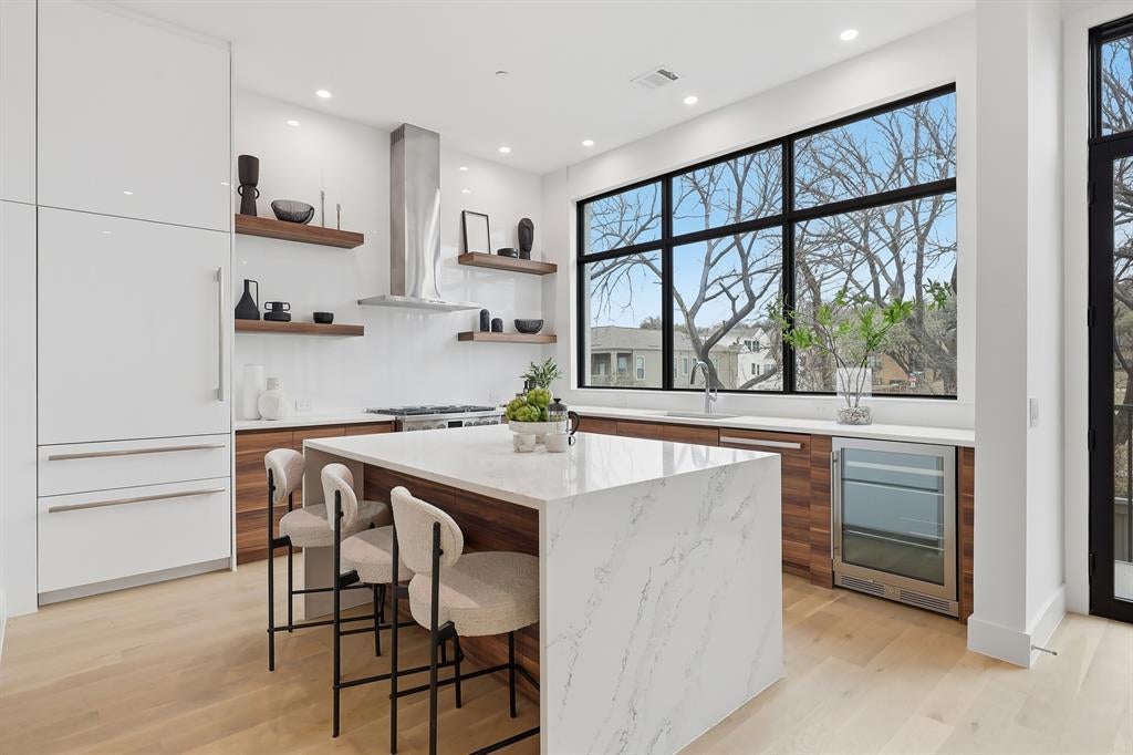 610 N Oak Cliff Boulevard 302, Dallas