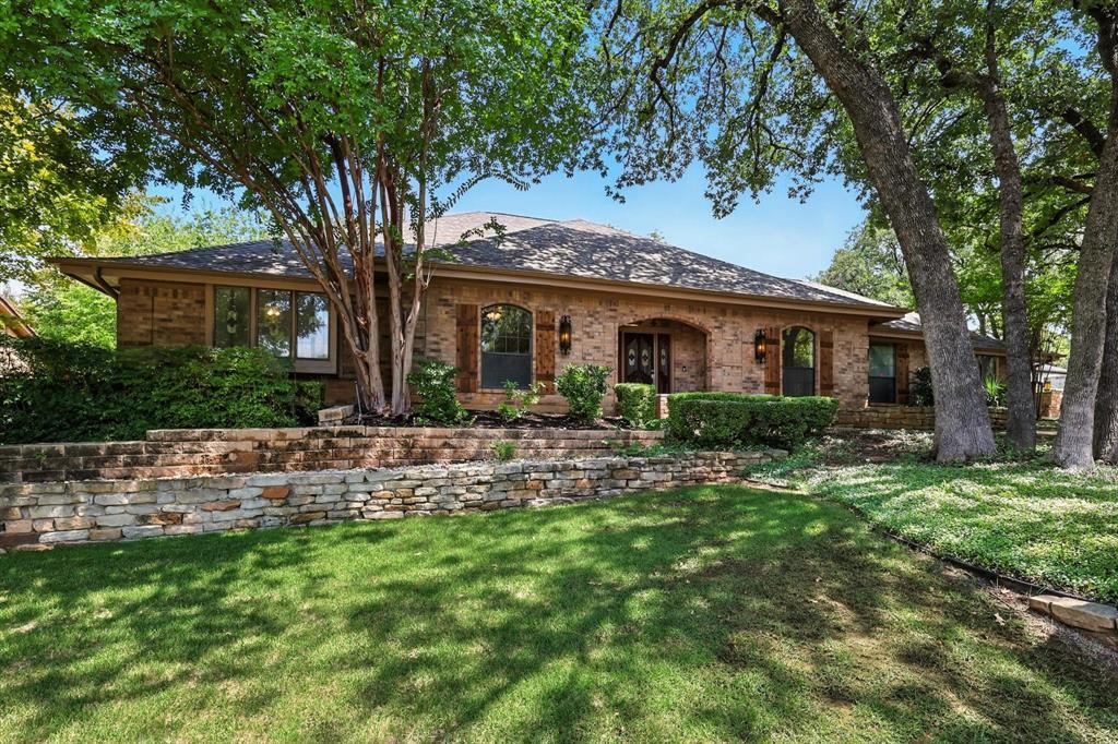 3907 Windermere Drive, Colleyville