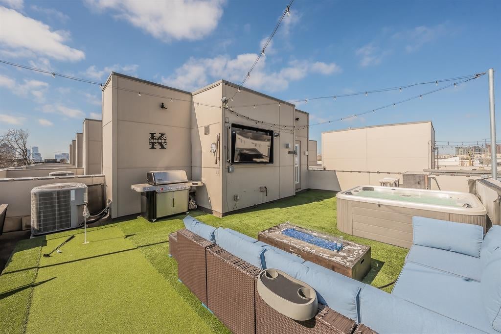 4954 Camdale Court, Dallas