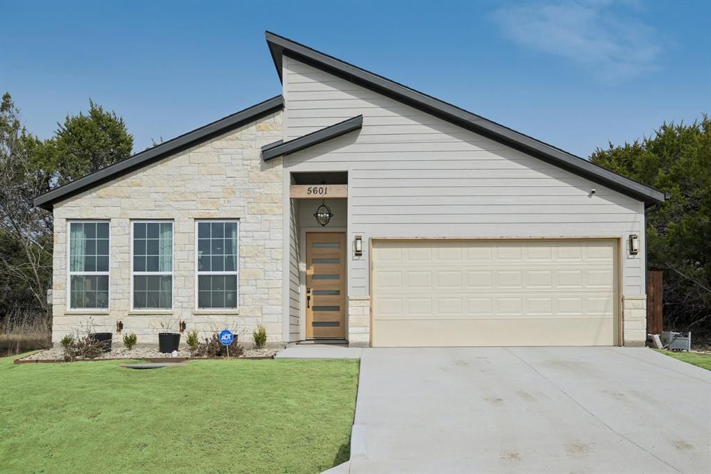 5601 San Jacinto Drive, Granbury