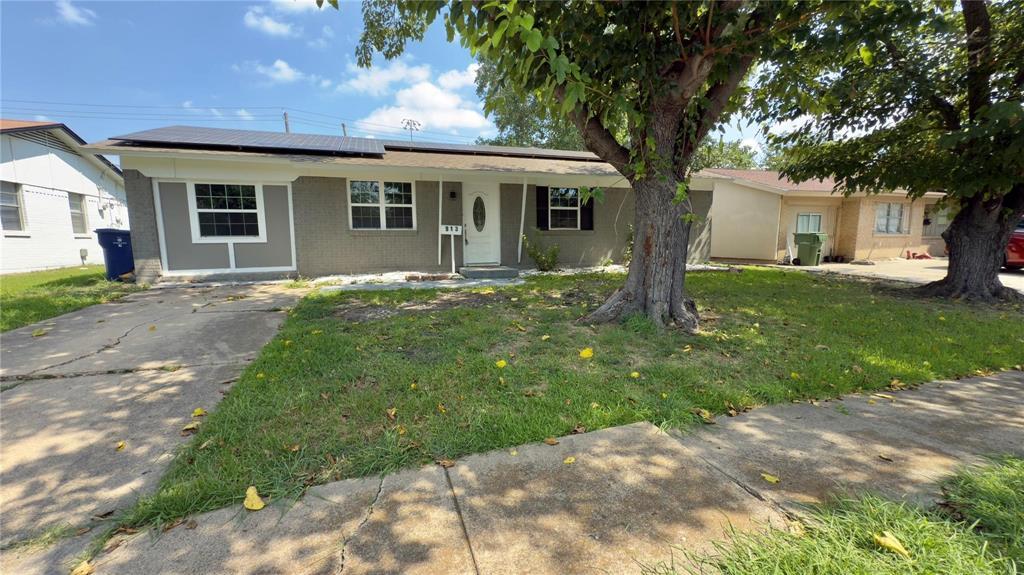 913 Rosewood Hills Drive, Garland