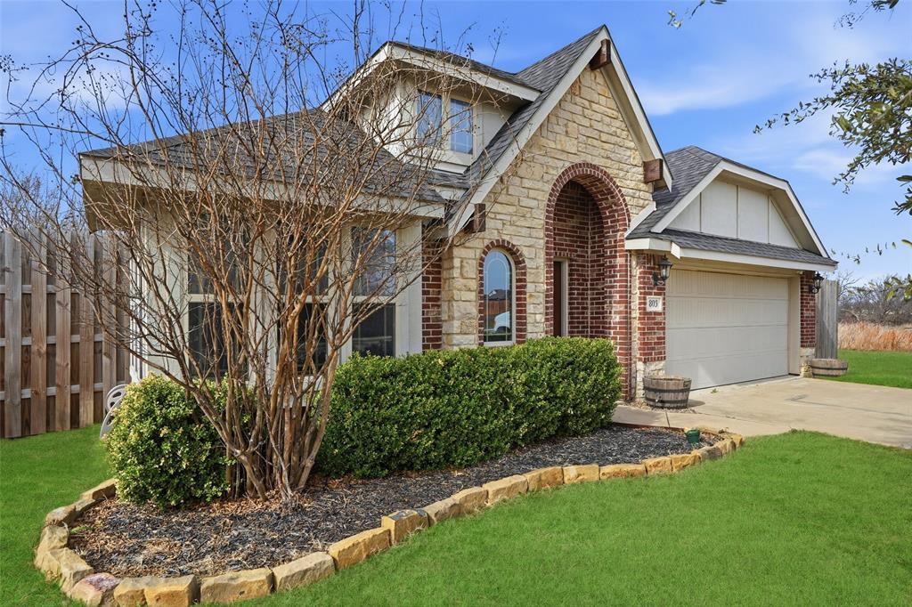 803 Lakeview Drive, Alvarado